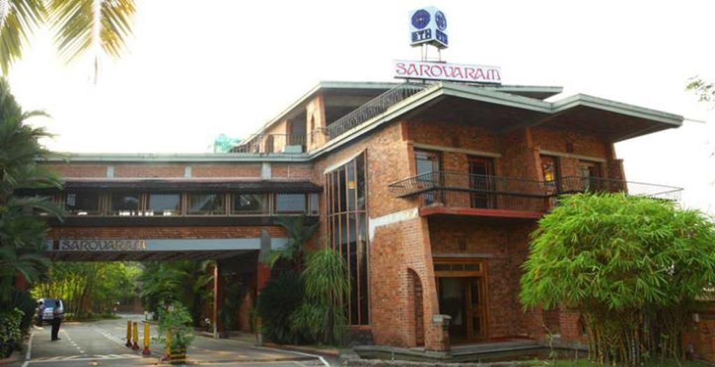 Bth Sarovaram Kochi Exterior foto